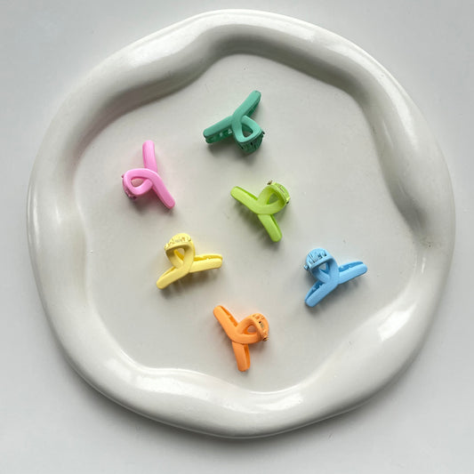 Mini Twist Hair Claw Set – 6 Matte Pastel Small Claw Clips for Women & Girls